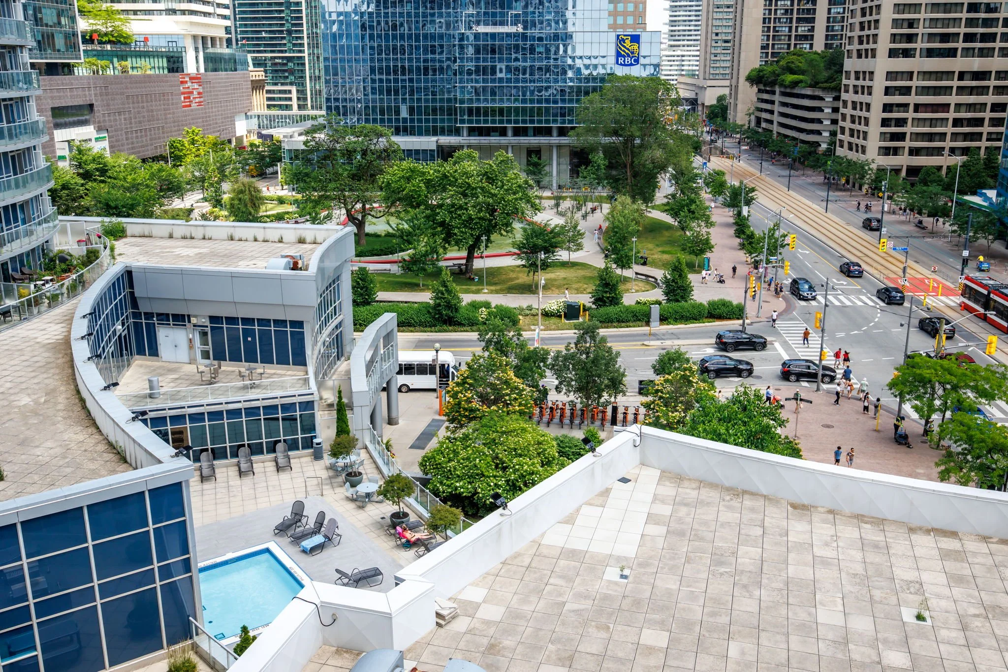 027 - 208 Queens Quay W 804, Toronto.JPG