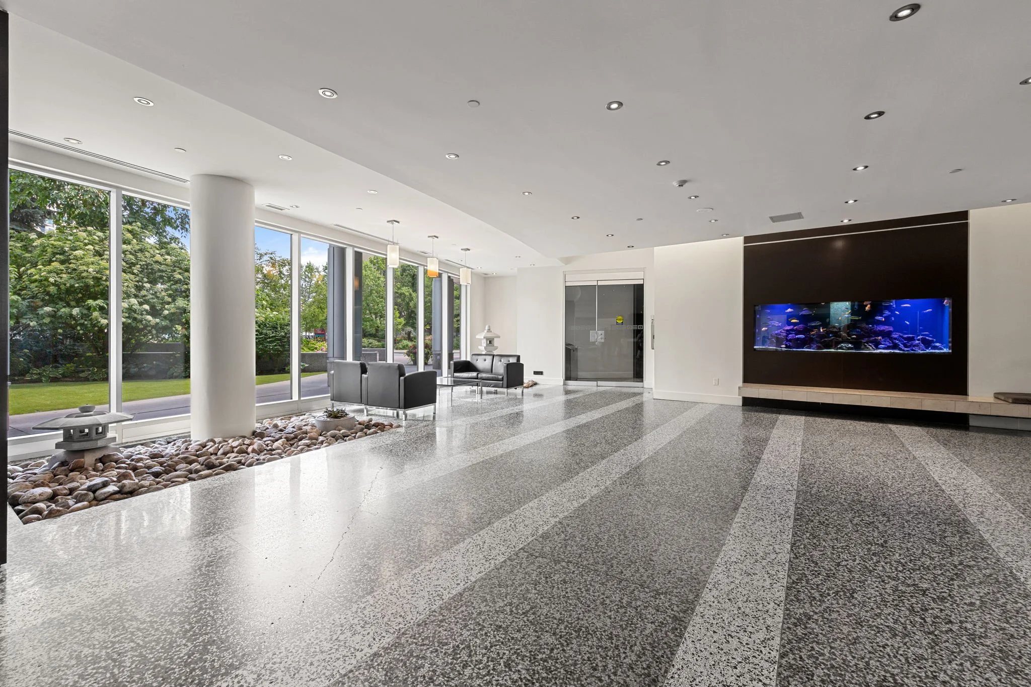 032 - 208 Queens Quay W 804, Toronto.JPG