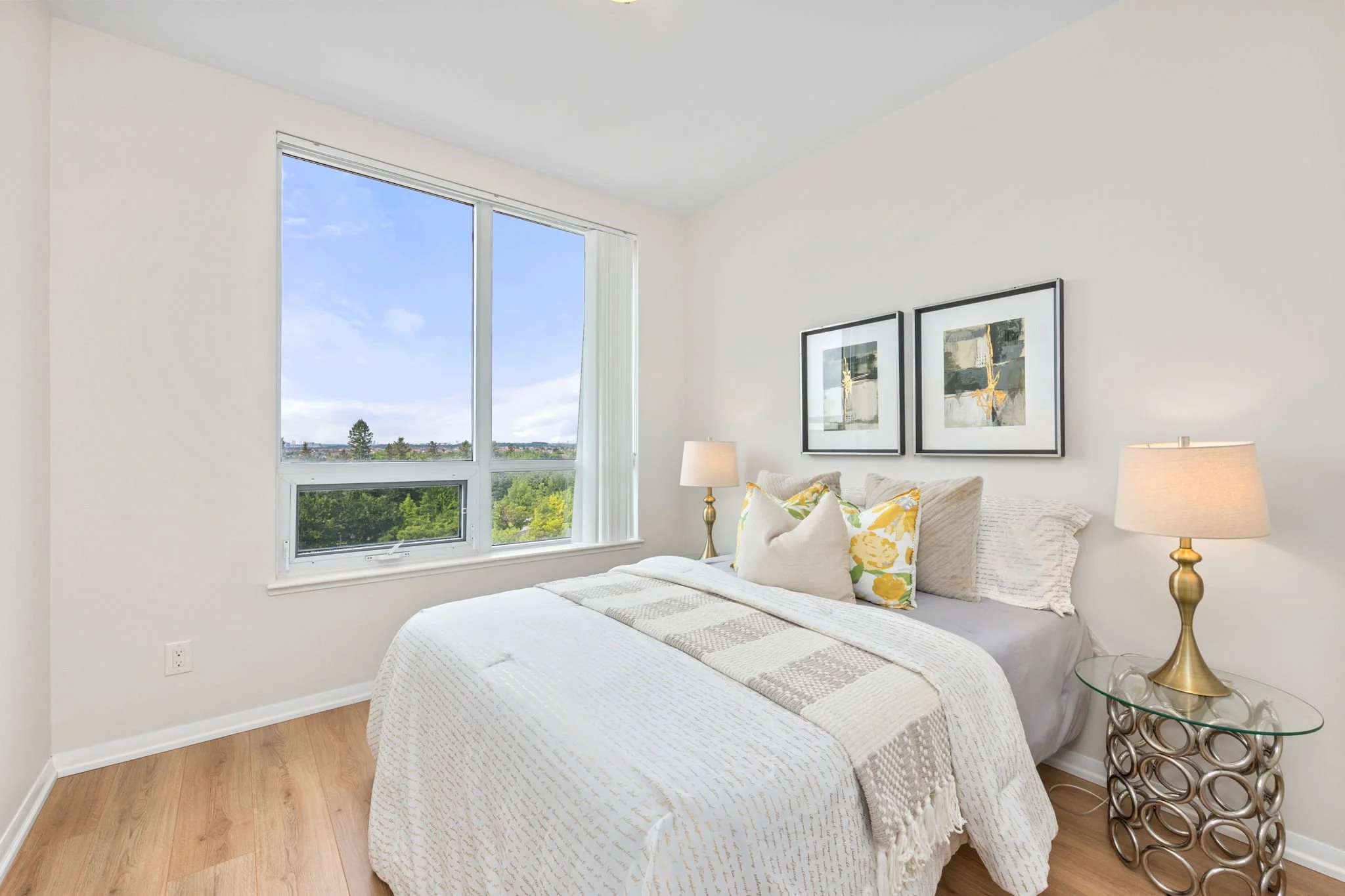 16- 540 Bur Oak Ave 713.jpg