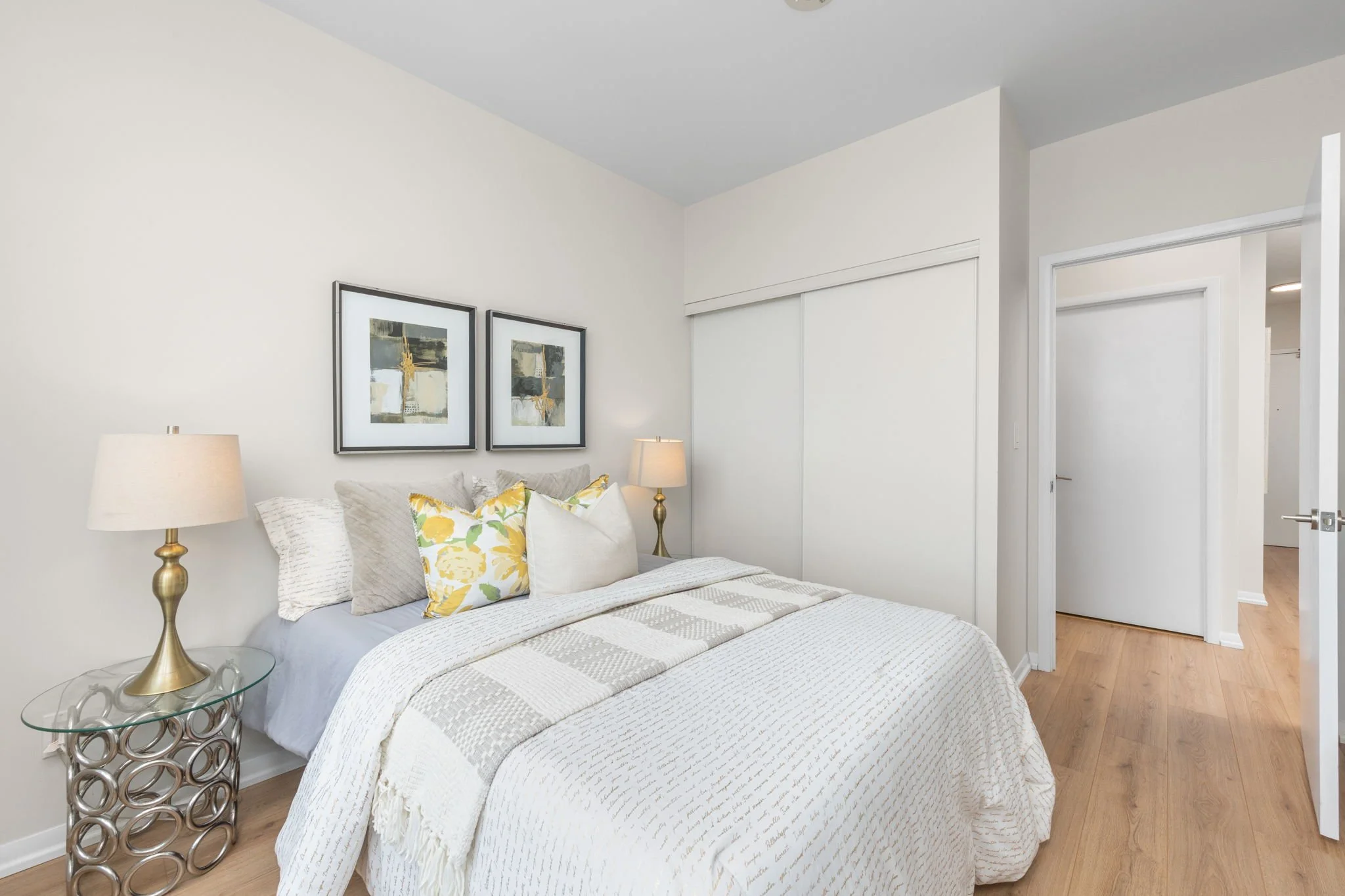 17- 540 Bur Oak Ave 713.jpg