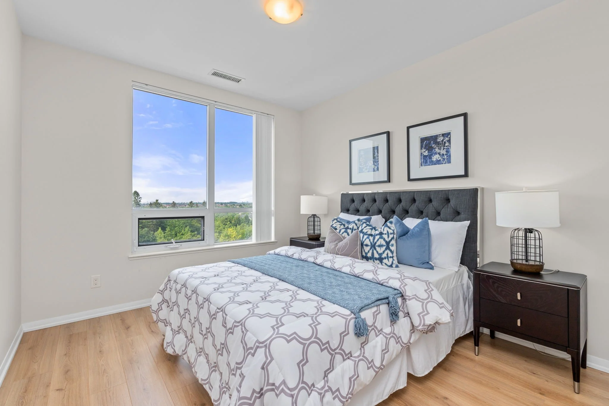 19- 540 Bur Oak Ave 713.jpg