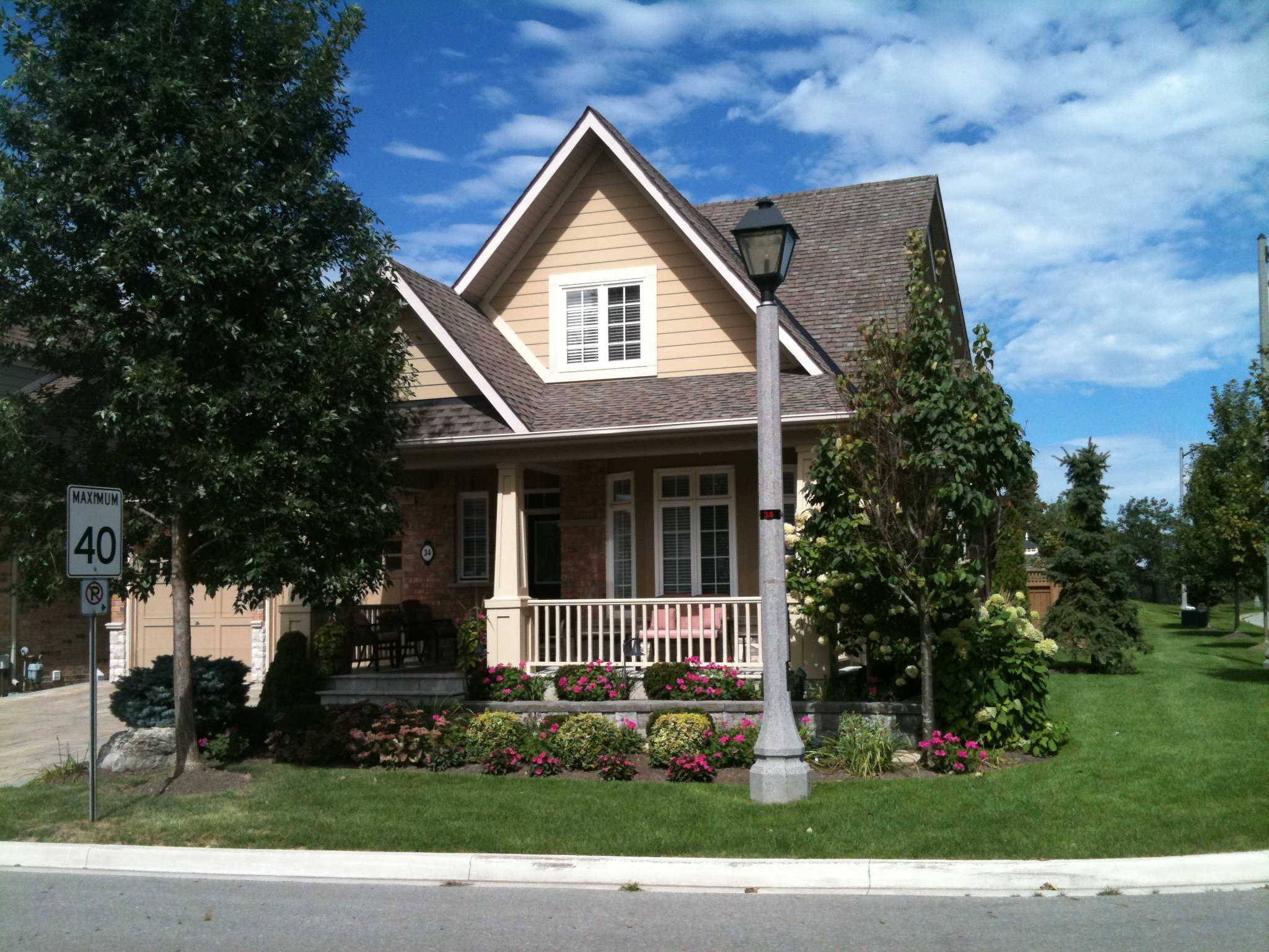 Home on Harper Hill Rd Angus Glen