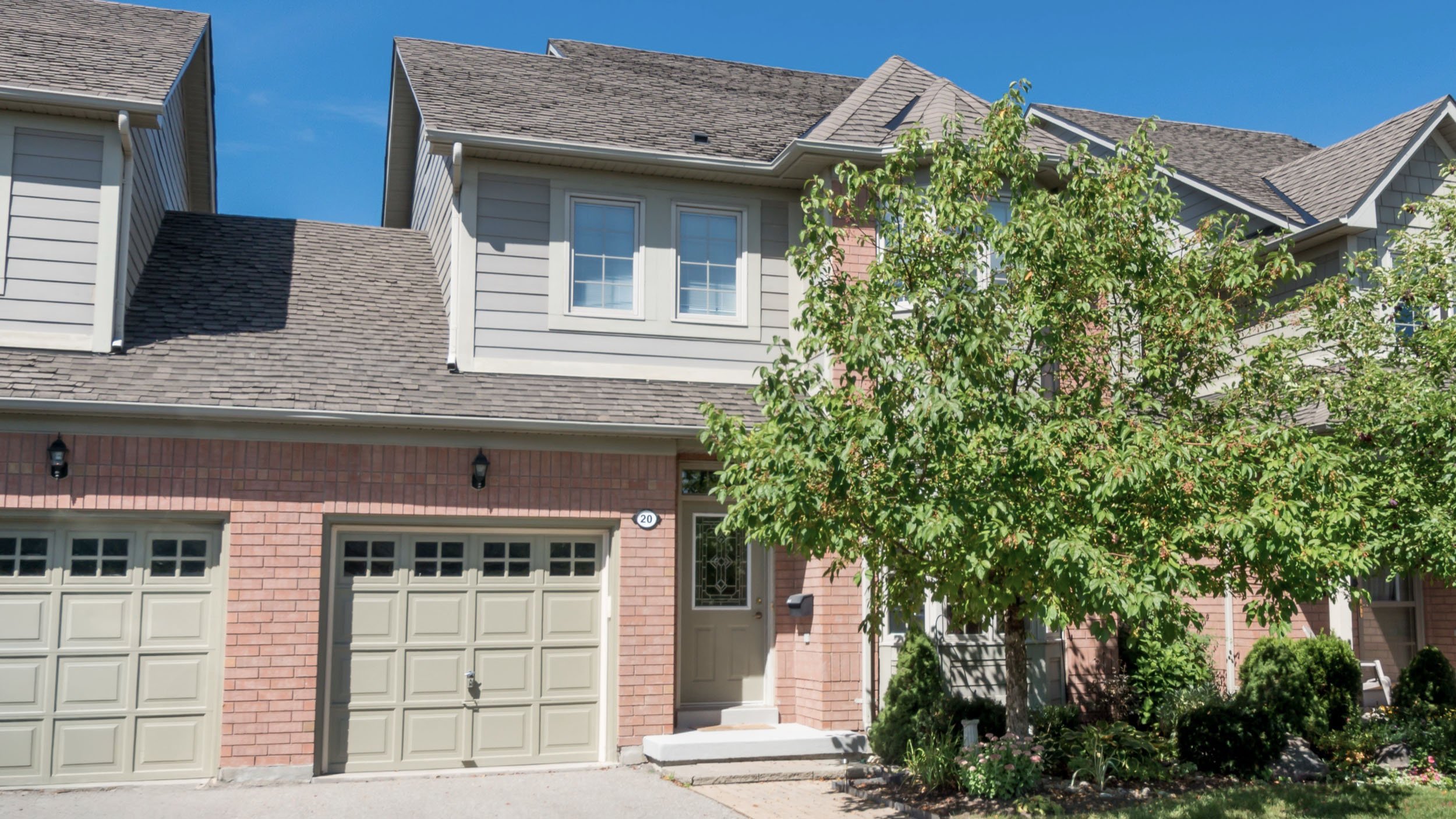 Enclave Collection townhomes on Belle Terre Way, Swan Lake Village, Markham