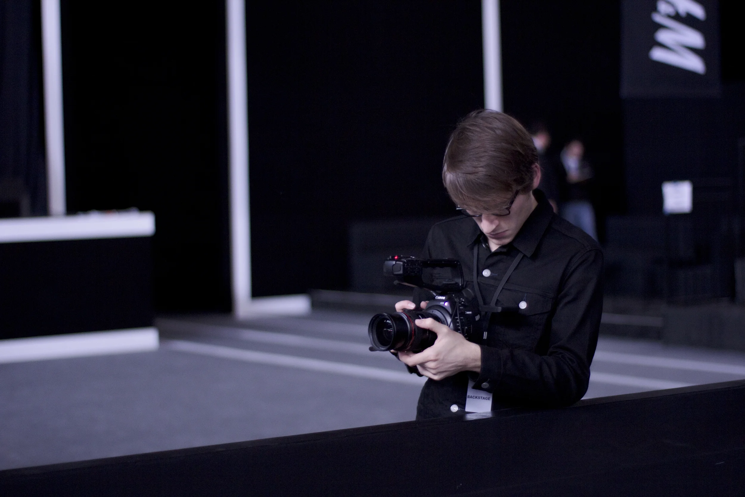 Even without rigging the C100 is great for handheld cinematography.