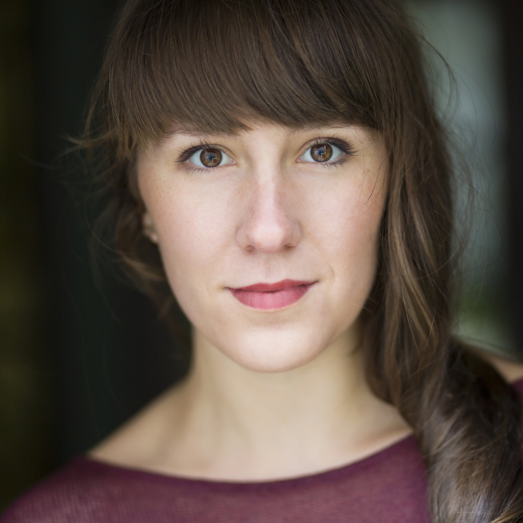 Ella Pennington Ella Ella Pennington is a Chicago-based actress originally from the San Francisco Bay Area. A Northwestern graduate, she has worked with Griffin Theatre, Theo Ubique, Imagination Stage, and is an ensemble member of The Sound. She is an aspiring dancer, photographer, potter, seamstress, and painter. https://ellapennington.com/