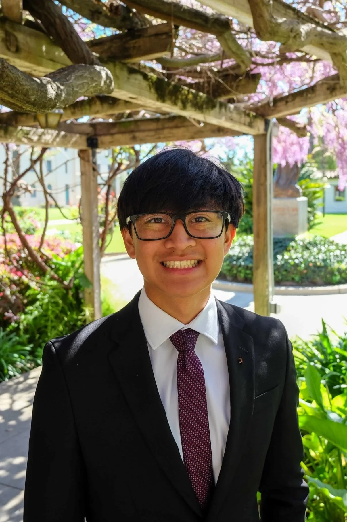   Dustin Saguros | Accounting '29