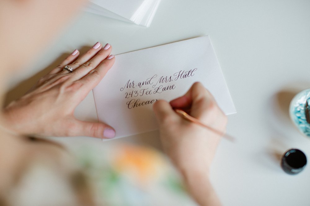 Caroline_hutchison_LinaLuluPaperie_Portrait_Calligrapher_Chicagocalligrapher_engraver_weddingcalligrapher_portrait_envelopecalligraphy