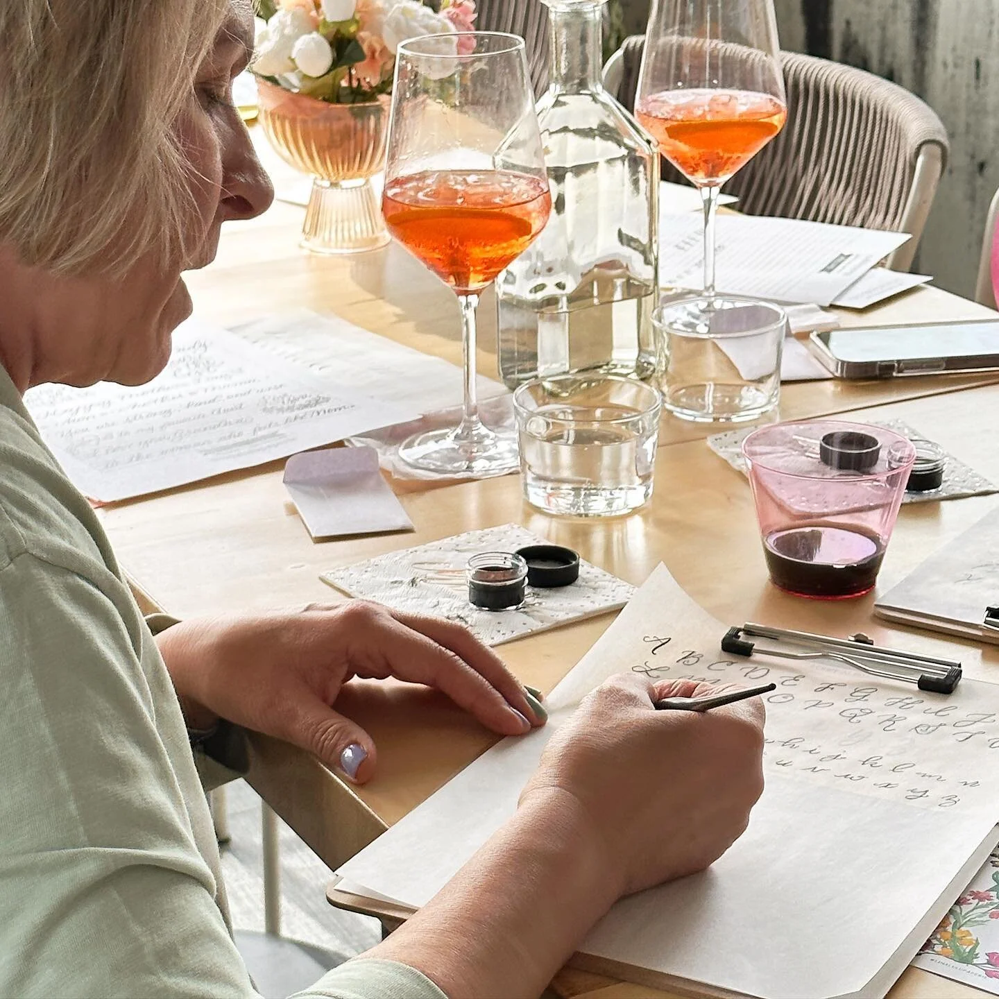 Still looking for a fun Mother&rsquo;s Day gift for a special lady in your life? Come out next Thursday night  to @fernhillmarket to enjoy a glass of wine, shop and learn calligraphy together! I have two different class times that evening &mdash;perf