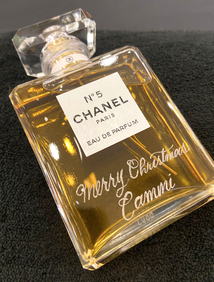 LLP_Engraved_Perfume_Christmas_Holiday_Guft_EngravedGift.png
