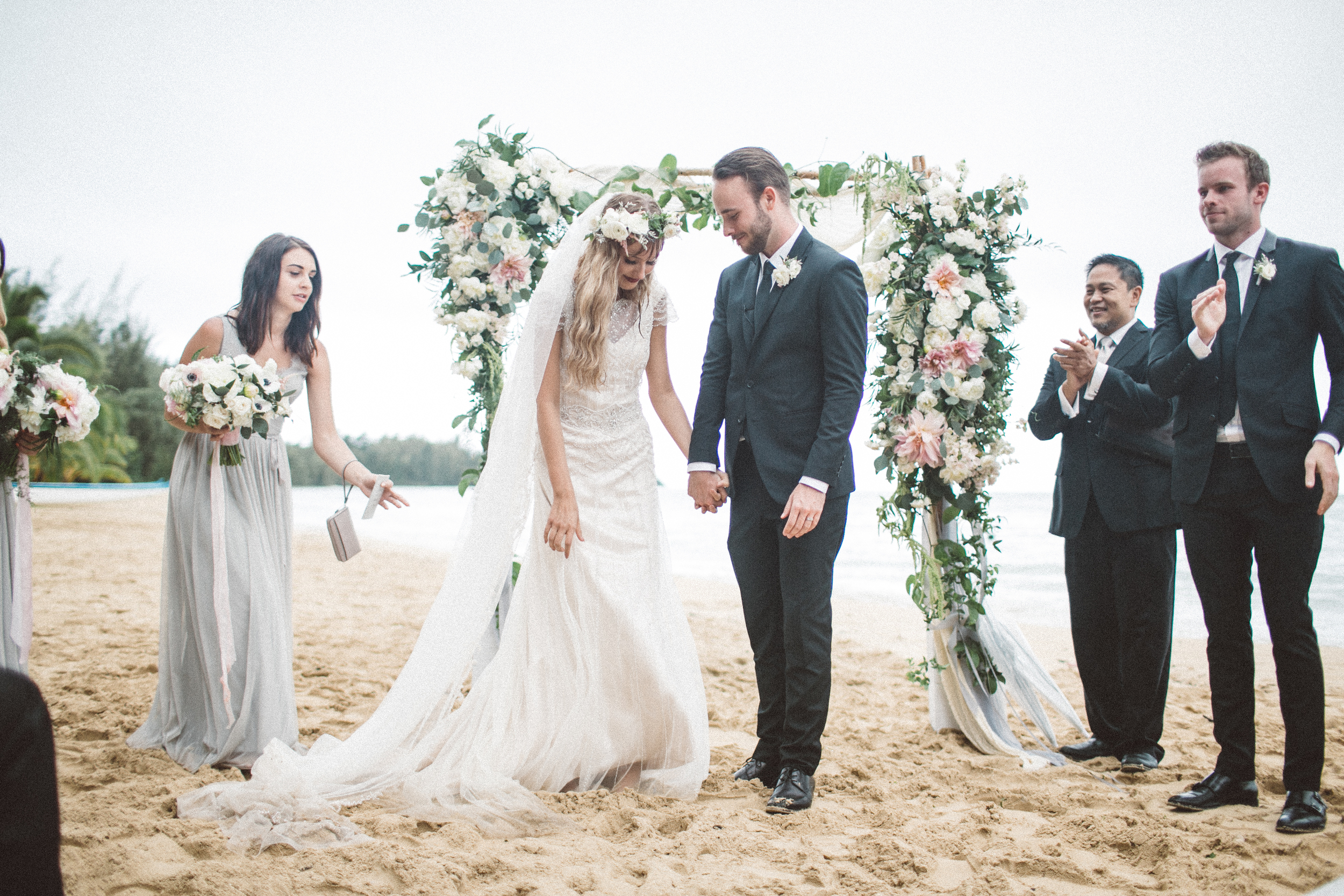 Wedding Ceremony | Florals by Passion Roots | Photography by AFISTFULLOFBOLTS