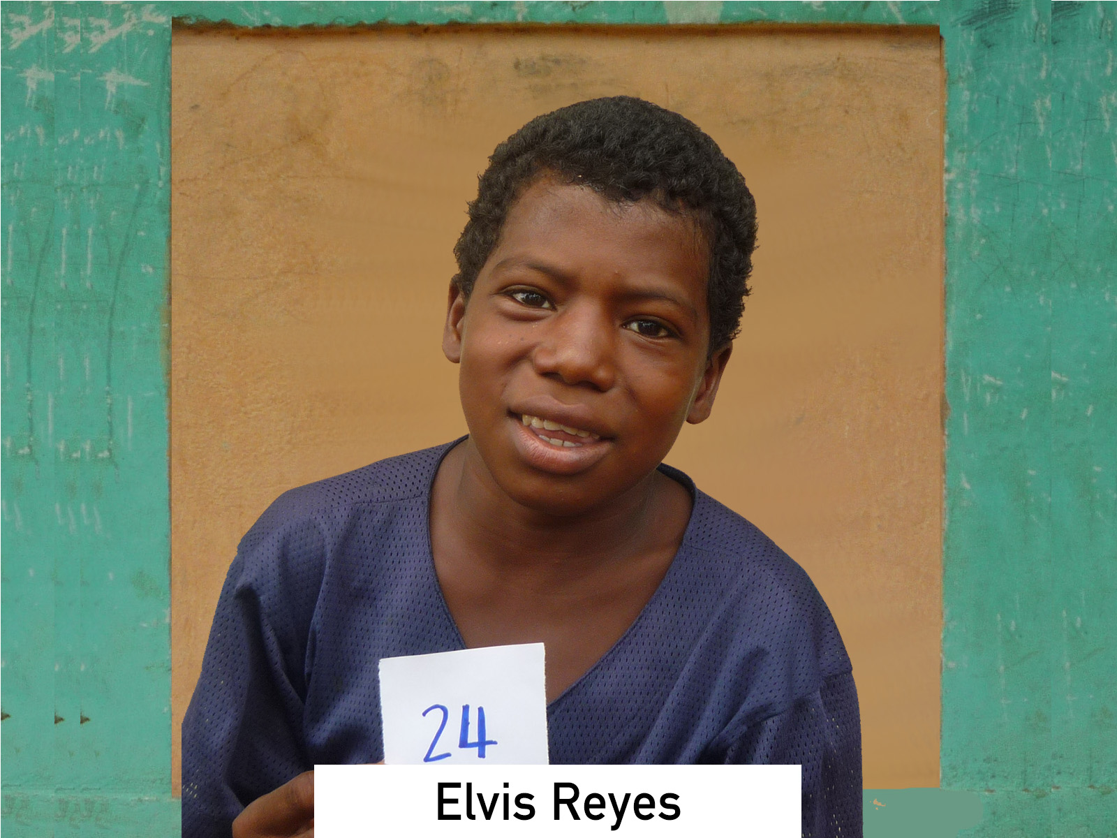 024 - Elvis Reyes.jpg