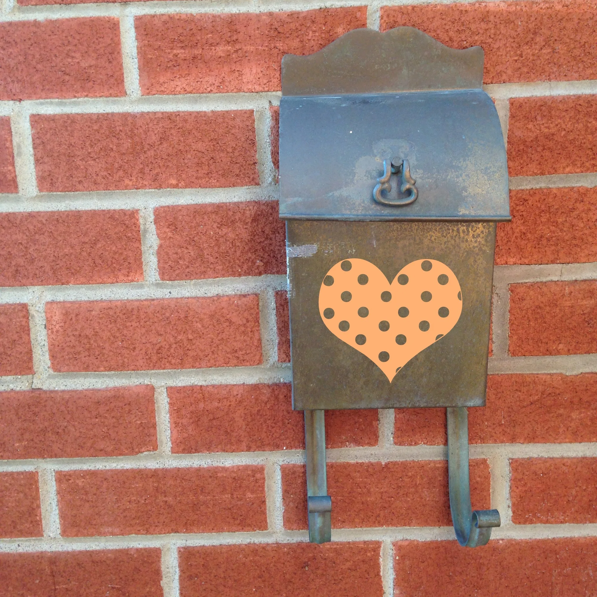 love notes postcard project is back!!