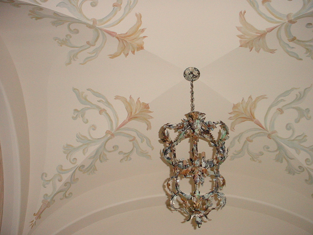  Painted patterns on groin vaulted ceiling 