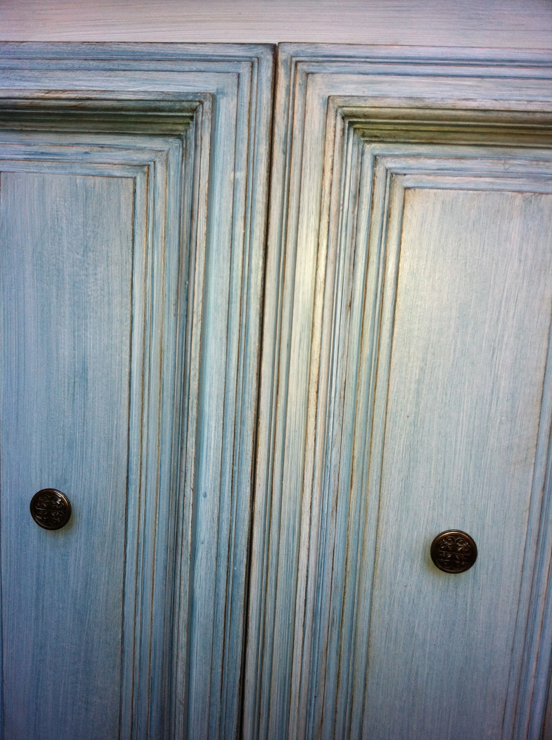 Cabinet finish