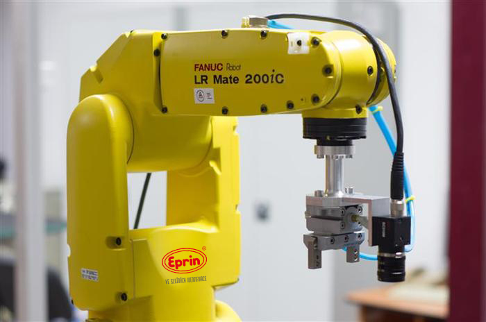 420-fanuc-lrmate200id-2.jpg