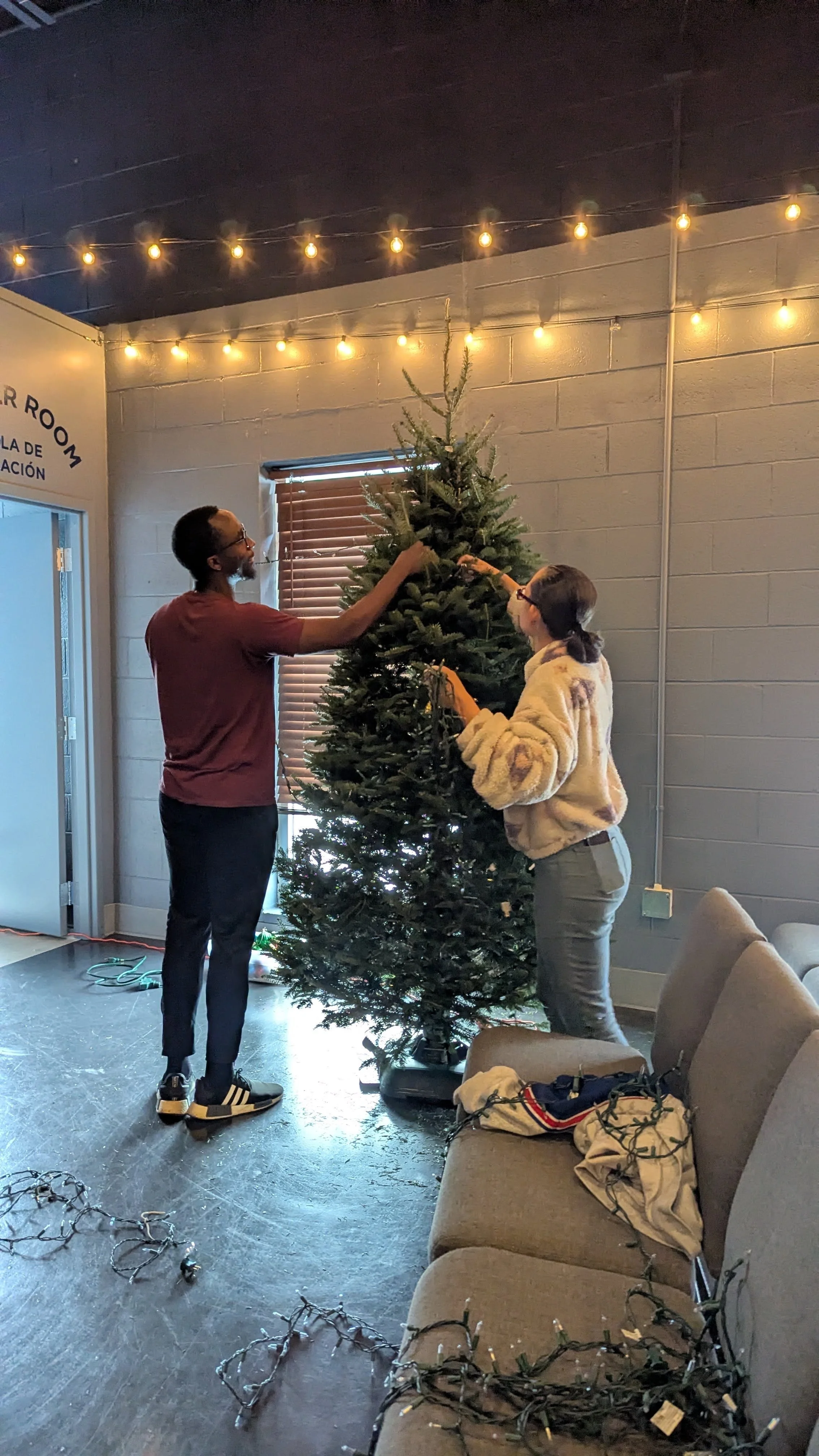 Christmas Decorating Party 10.JPG
