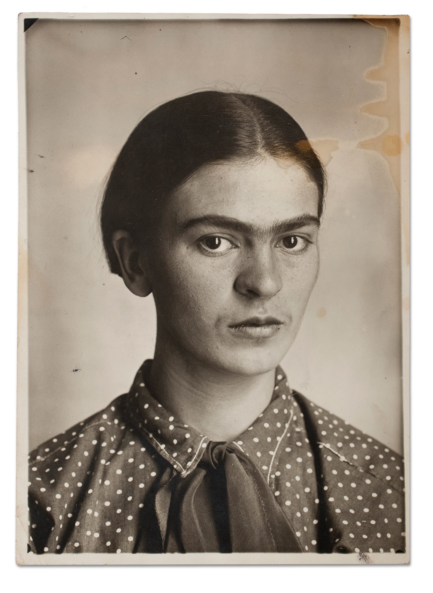 Frida Kahlo, c. 1926. Museo Frida Kahlo.© Diego Riviera and Frida Kahlo Archives, Banco de México, Fiduciary of the Trust of the Diego Riviera and Frida Kahlo Museums.