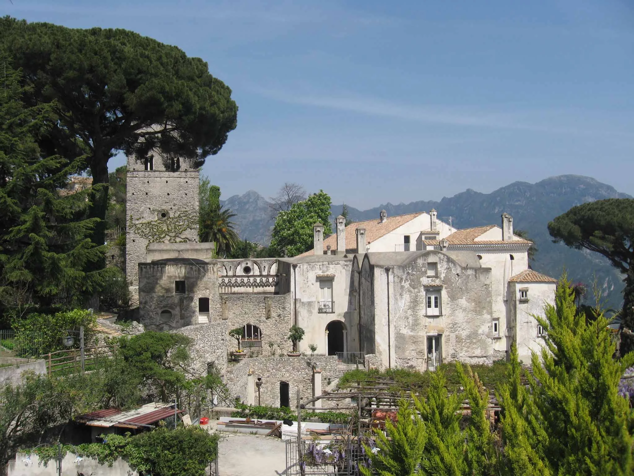 3. Ravello_Villa_Rufolo by Istvanka.jpg