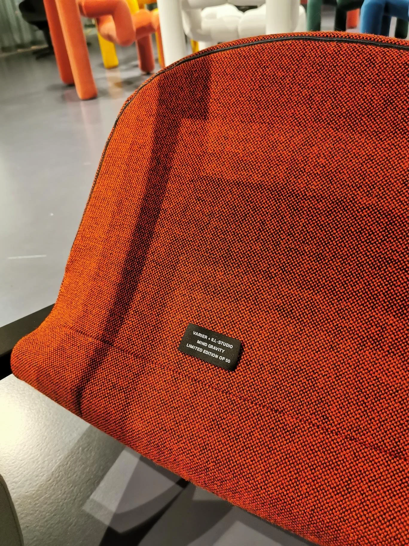 Labeldesign collab Gravity.png