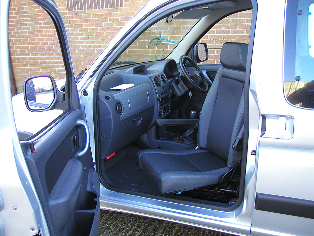 vehicle-adaptation-disabled-motability-Elap-Rotating-Car-Seat4.jpg