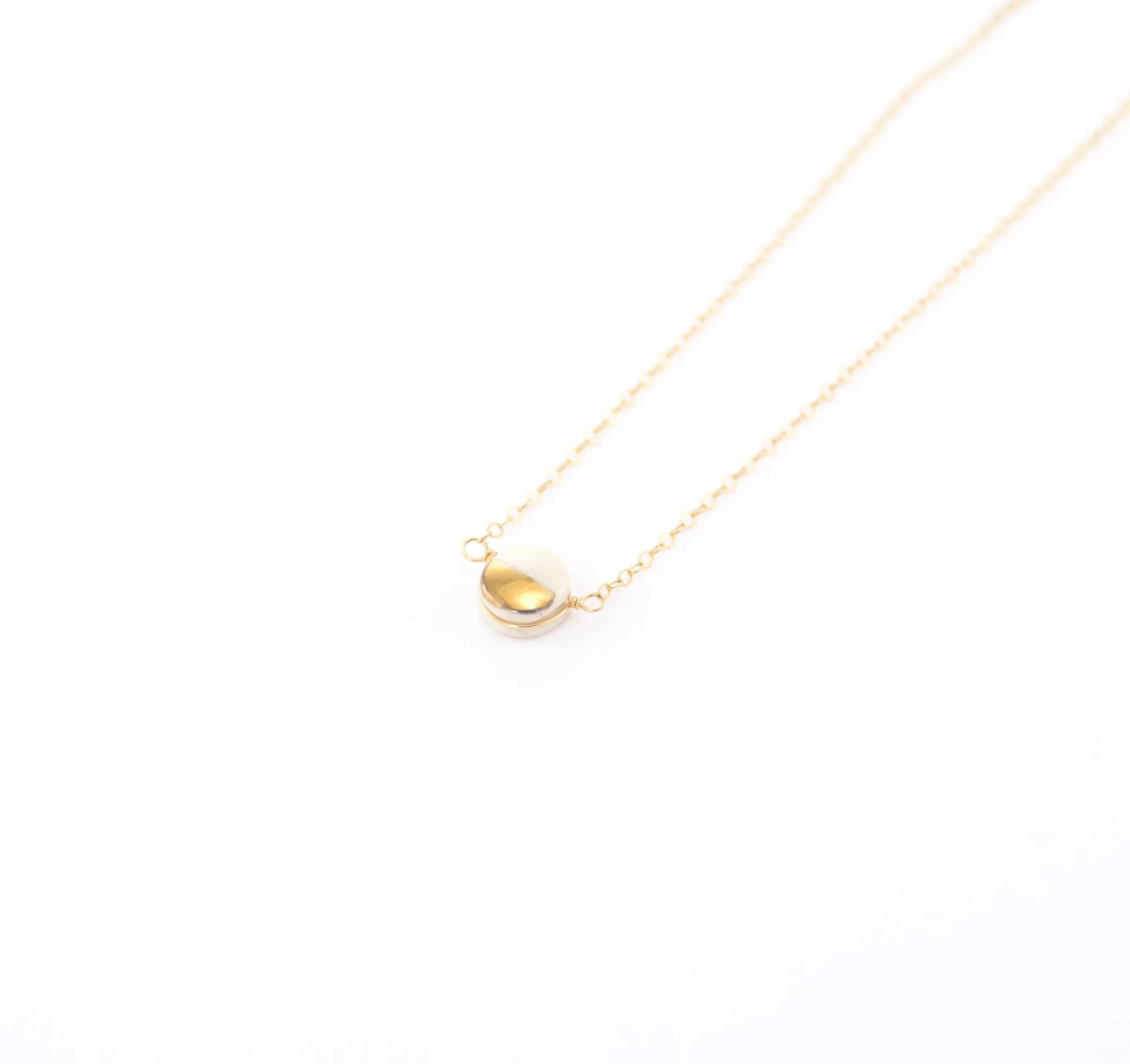 ZOË COMINGS teeny pebble necklace, white:gold.jpg