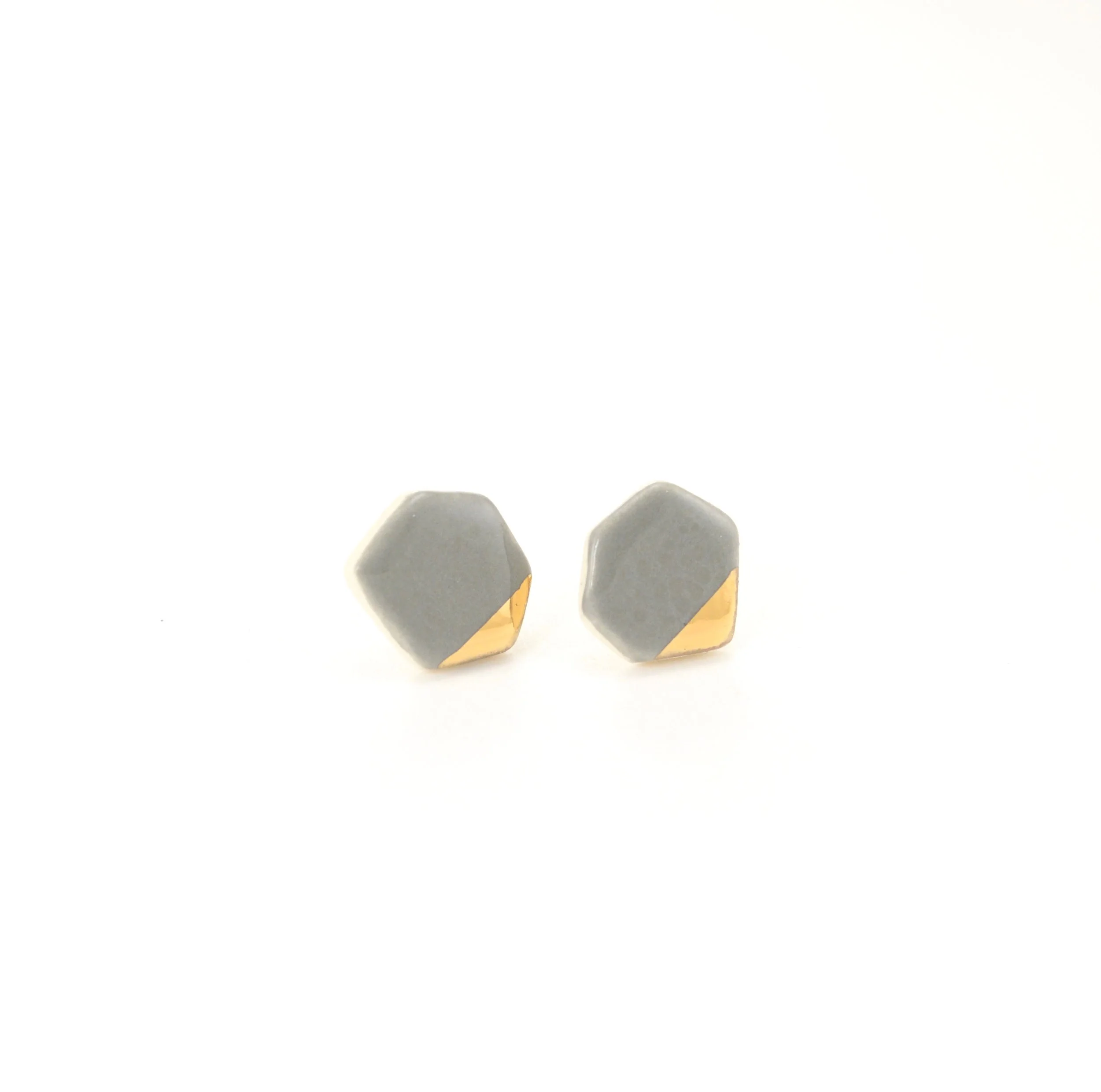 ZOË COMINGS geo studs dark grey:gold.jpg
