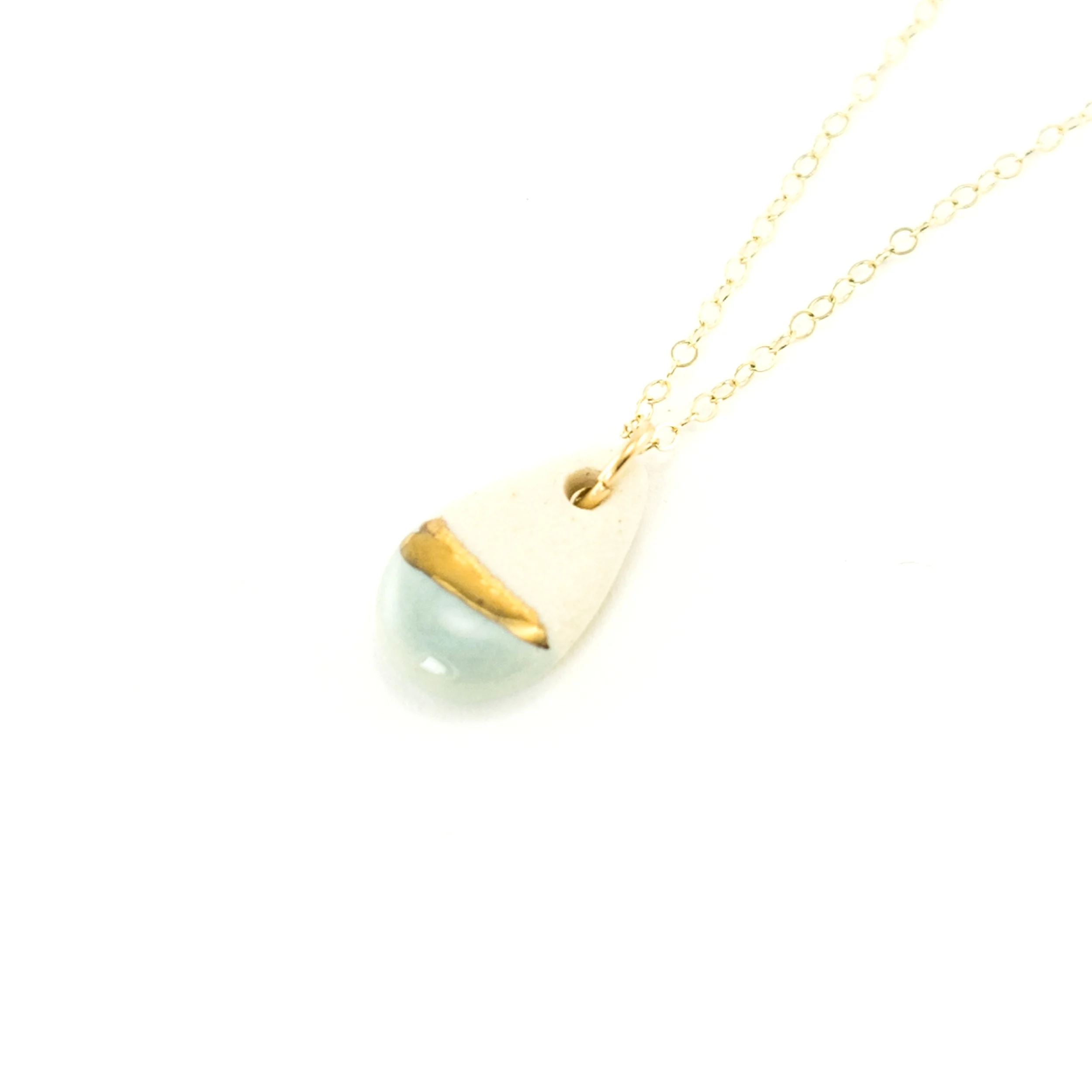 ZOE%25CC%2588%252BCOMINGS%252Btiny%252B%252Bstuds%252B_gold-40.jpg