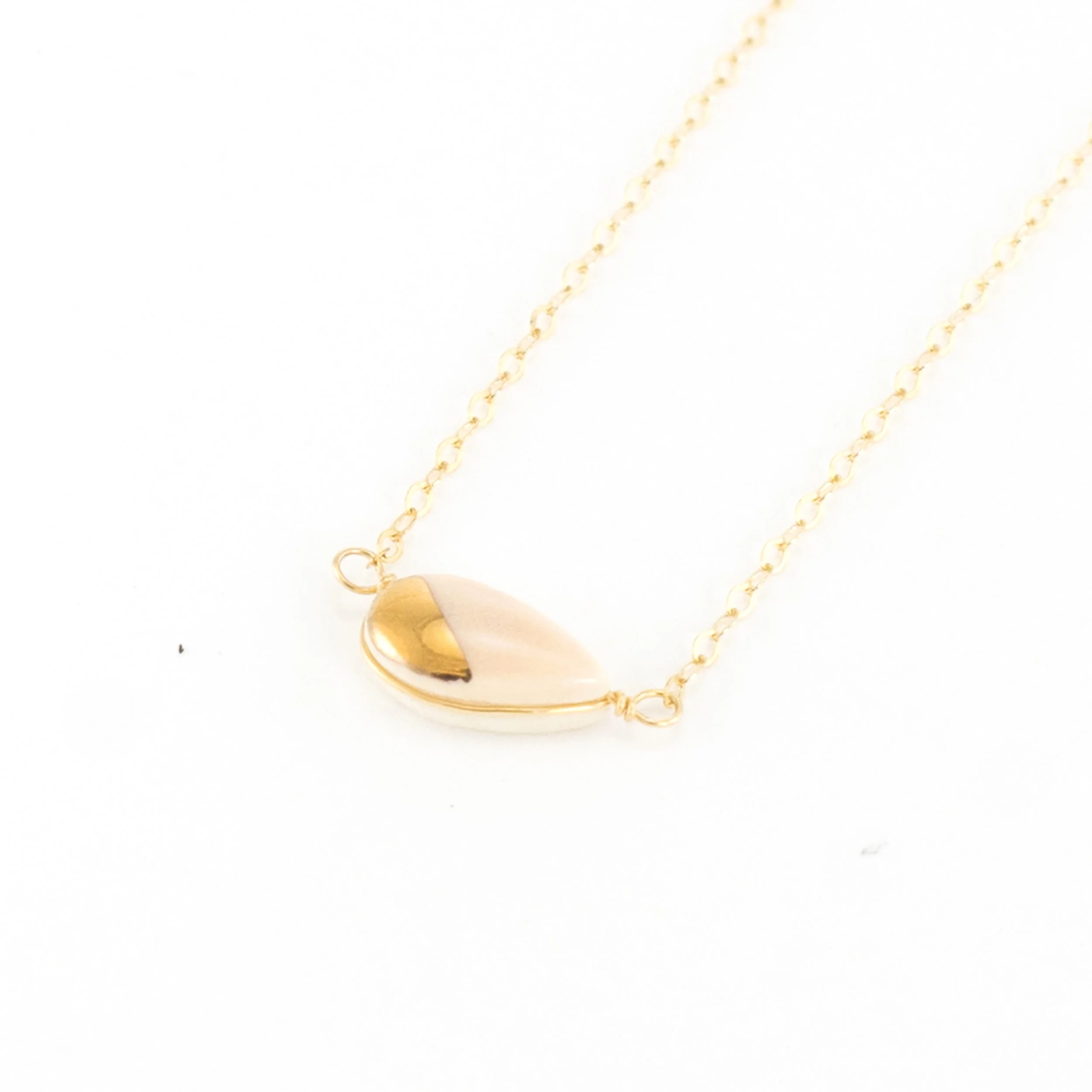 ZOE%CC%88%2BCOMINGS%2Bseed%2Bwrap%2Bnude_gold.jpg
