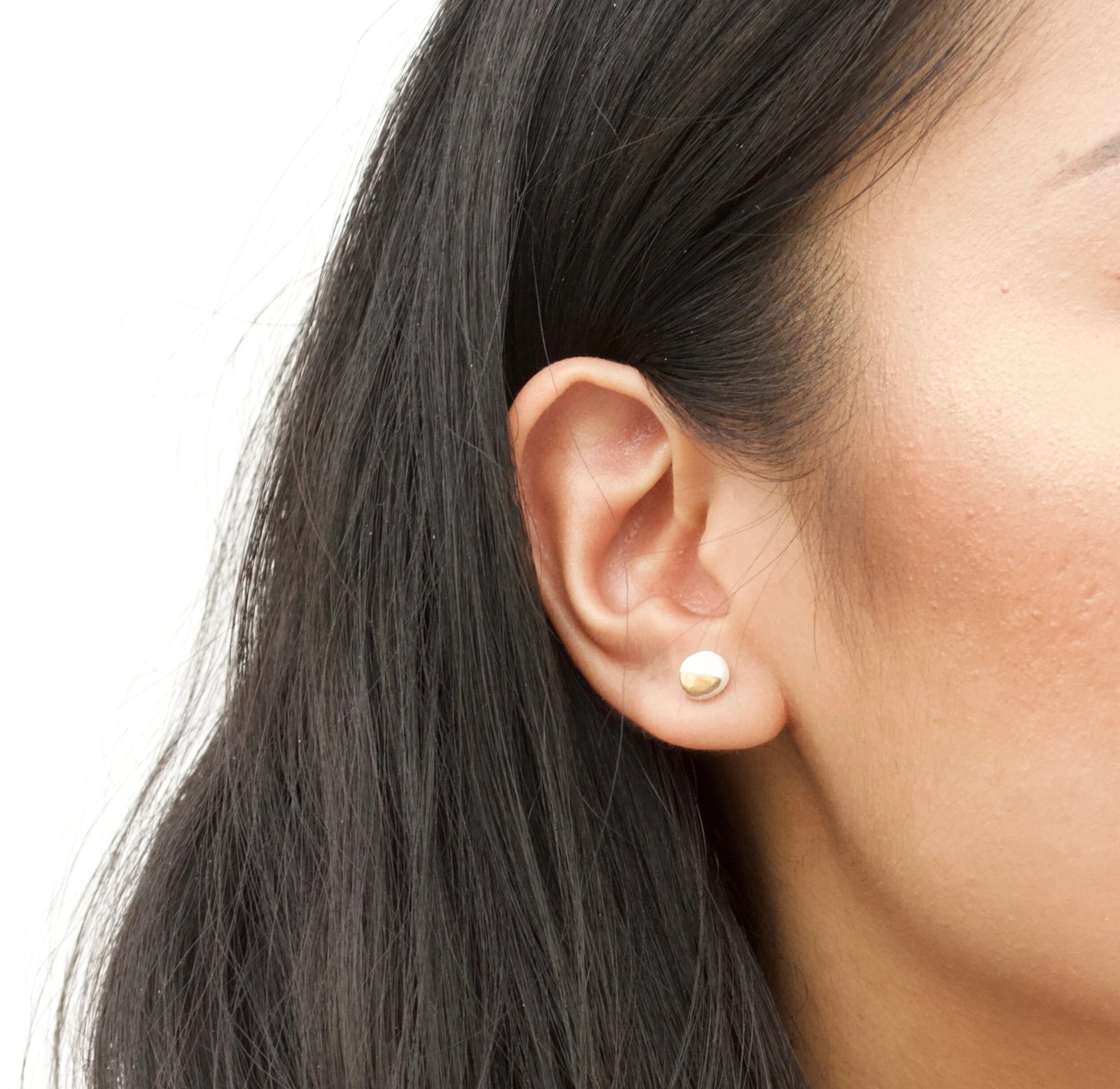 ZOË COMINGS  tiny pebble stud white:gold model.jpg