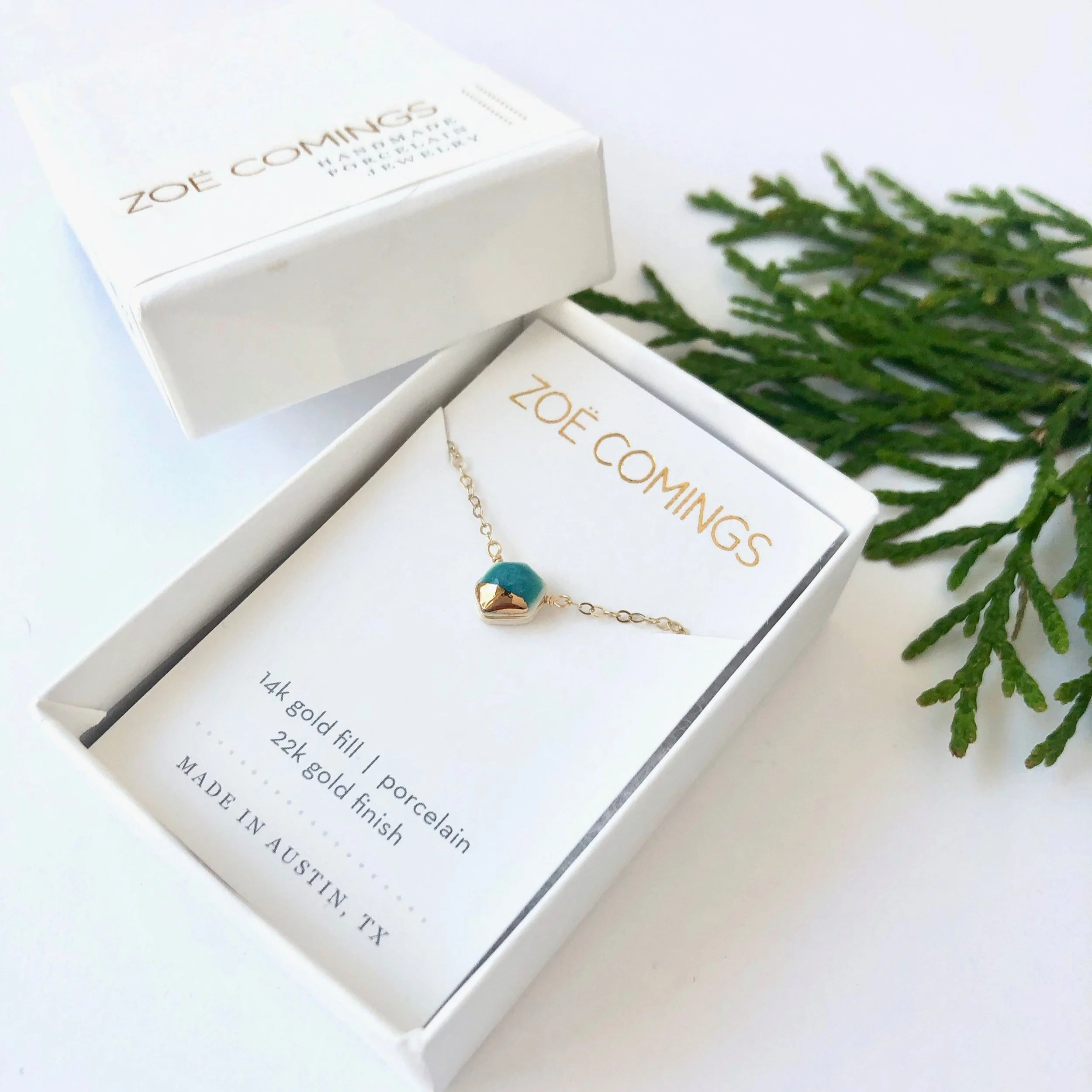 ZOE%CC%88+COMINGS+holiday+teeny+geo+necklace+teal%3Agold.jpg