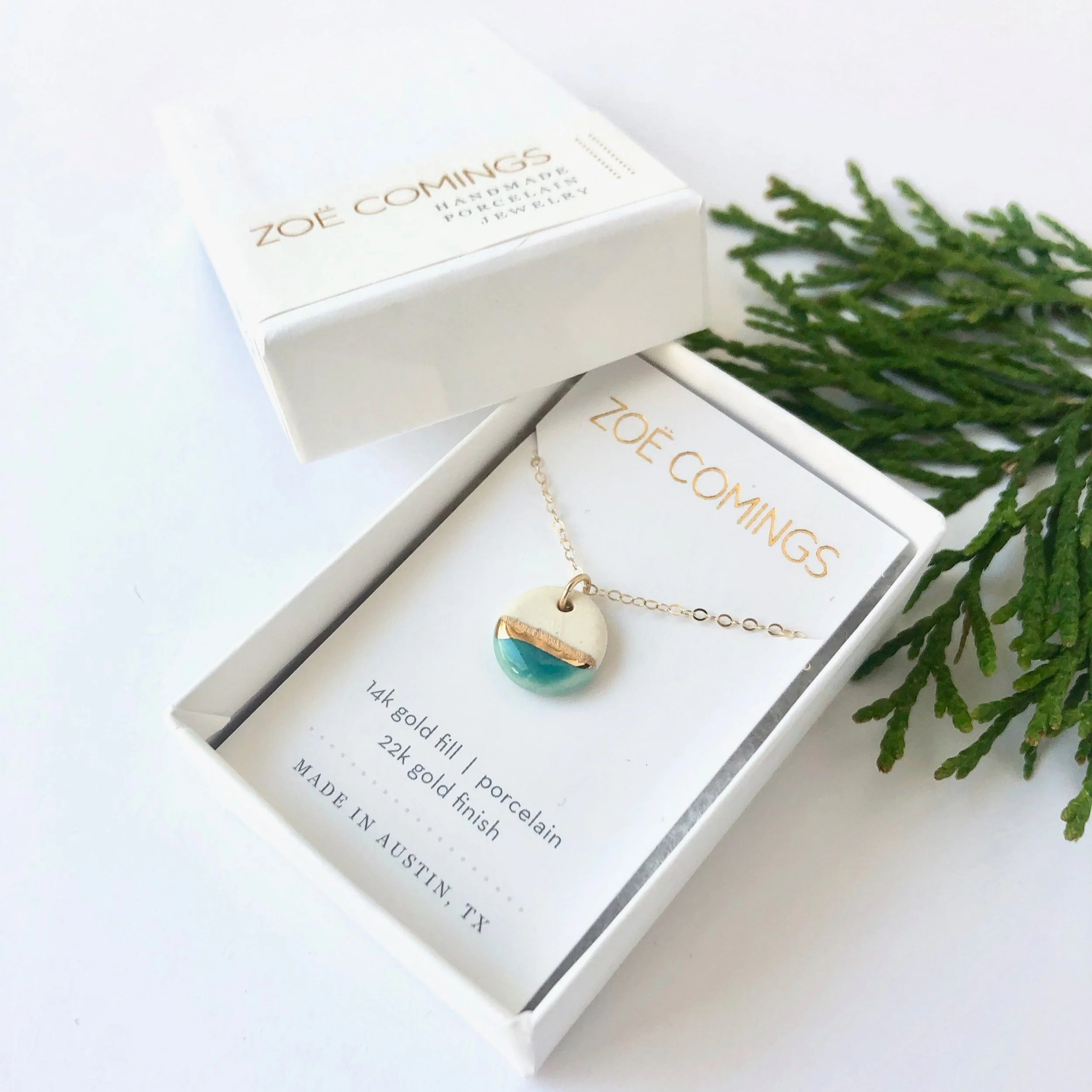 ZOE%CC%88+COMINGS+holiday+tiny+pebble+necklace+teal%3Agold+line.jpg