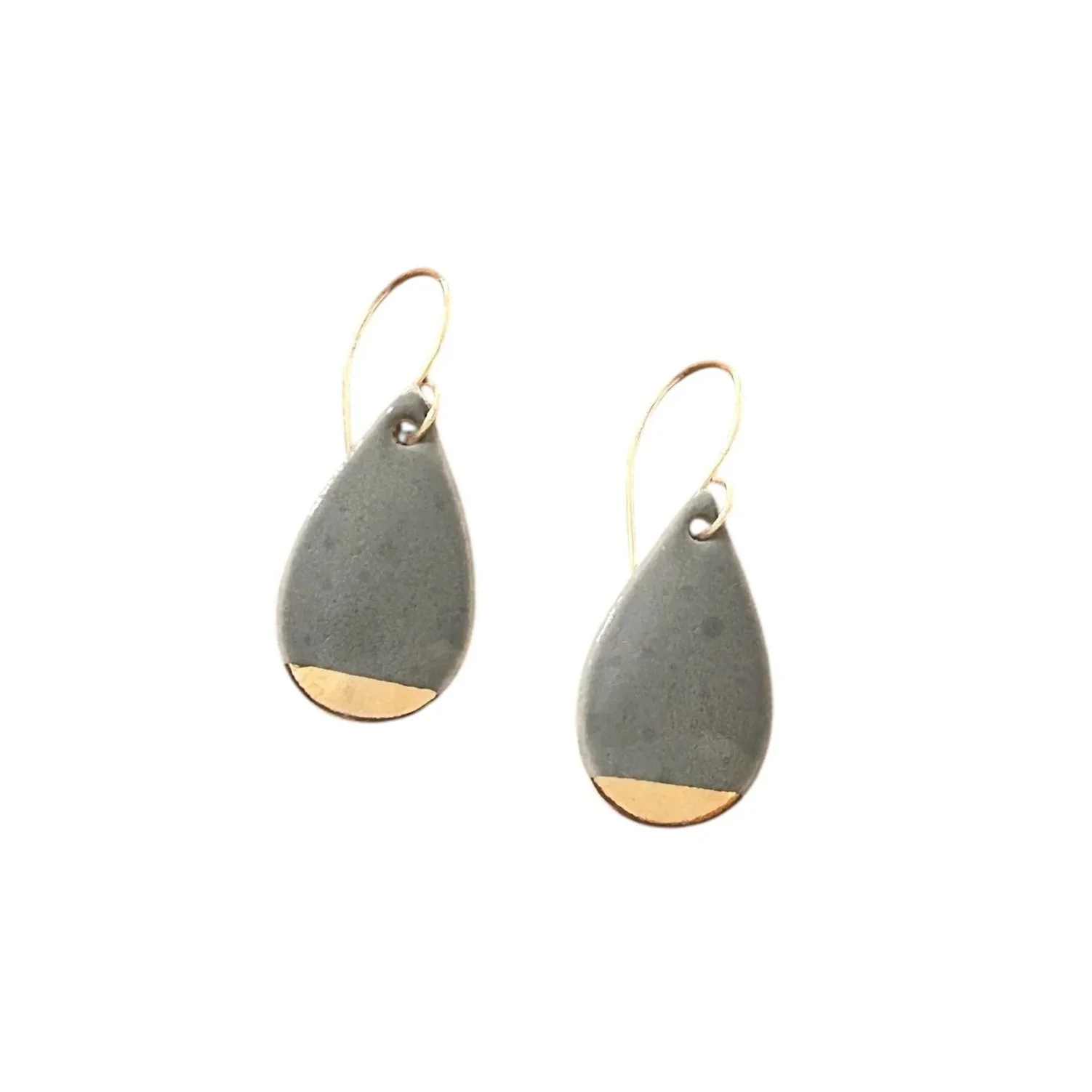ZOE%CC%88+COMINGS++teardrop+earrings+gold+slice%2Cdk+wbkd.jpg