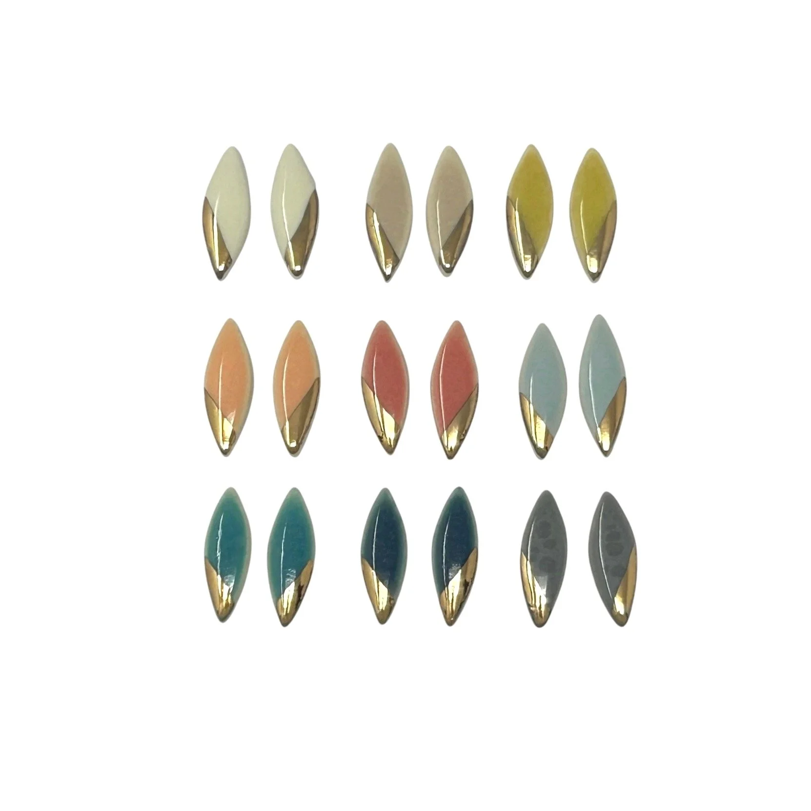 ZOE%CC%88+COMINGS+tiny+leaf+studs+winter+2025+wbg.jpg