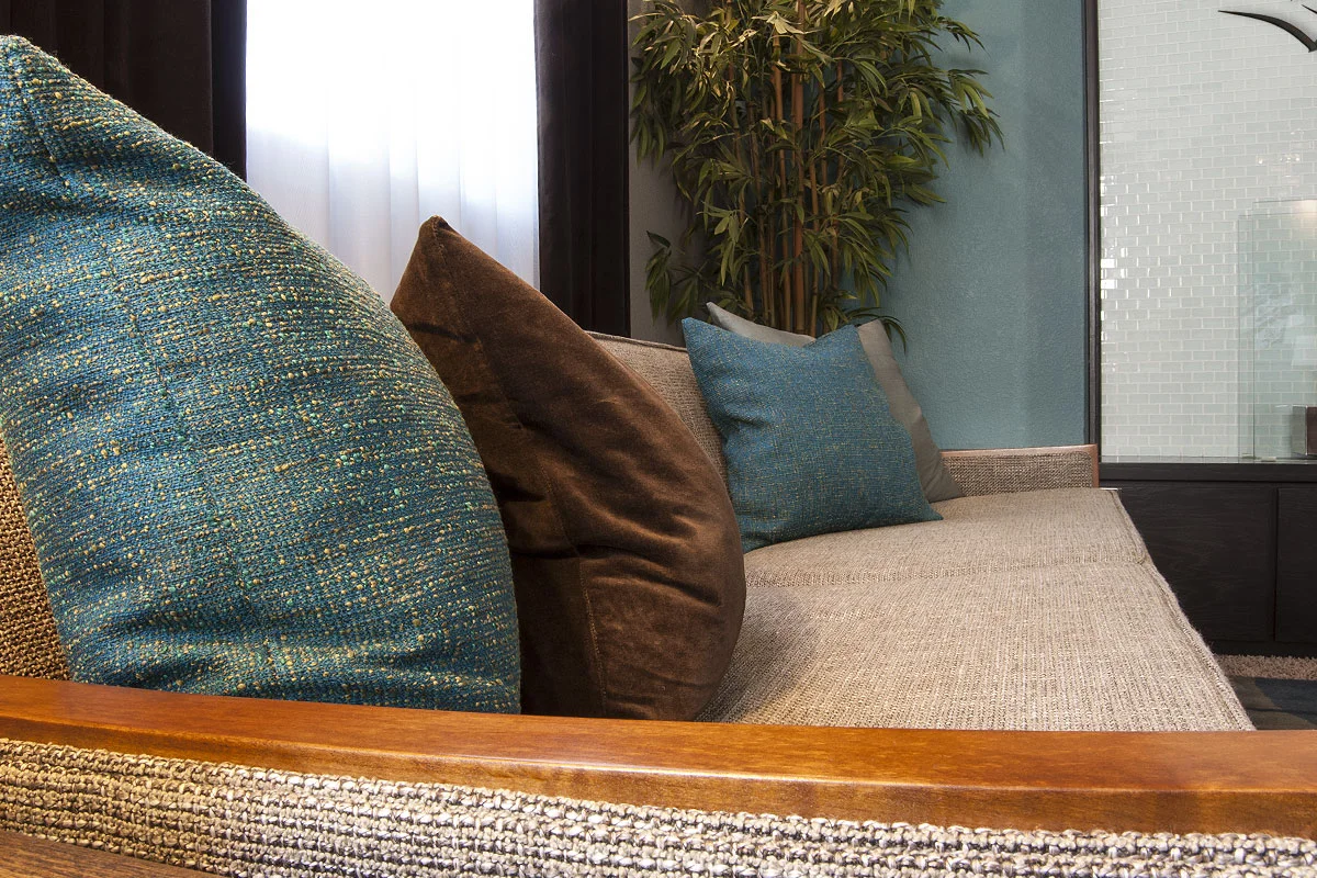 couchdetail.jpg