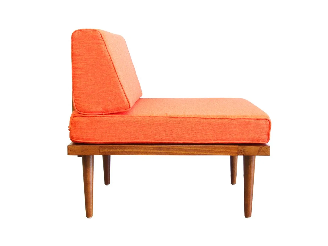 GMR_Chair_Classic_Side.jpg