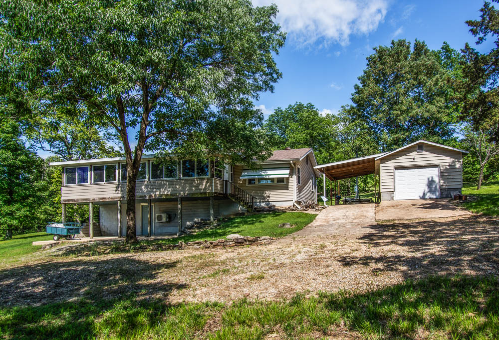 Bull Shoals Lake home with 2-stall dock