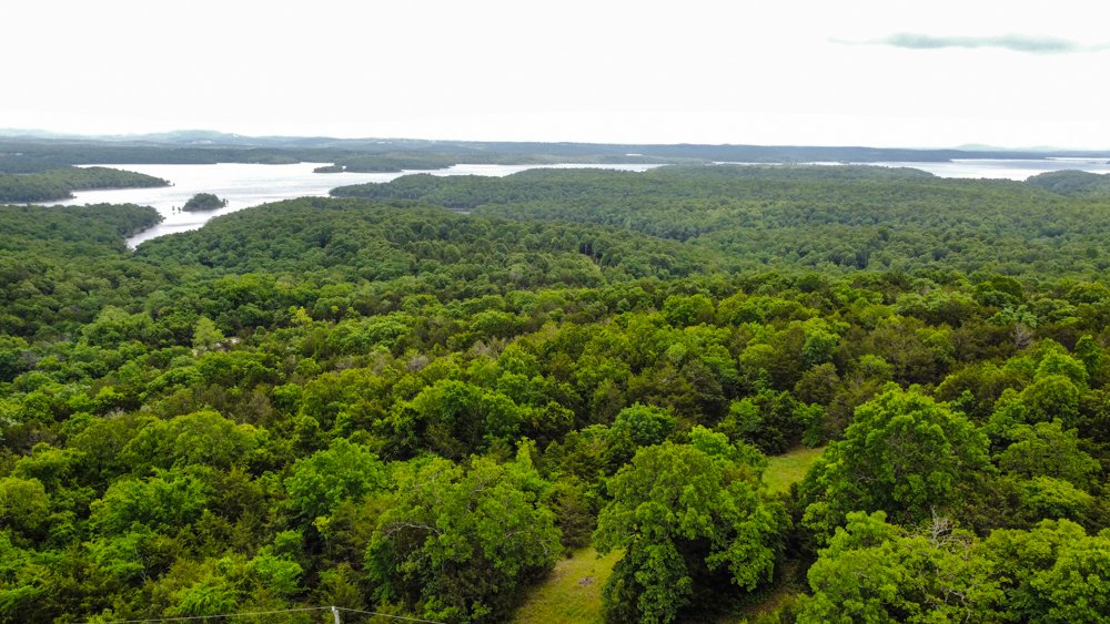 STATE LINE 143 ACRES WITH FULL TIME LAKE VIEW - UNDER CONTRACT