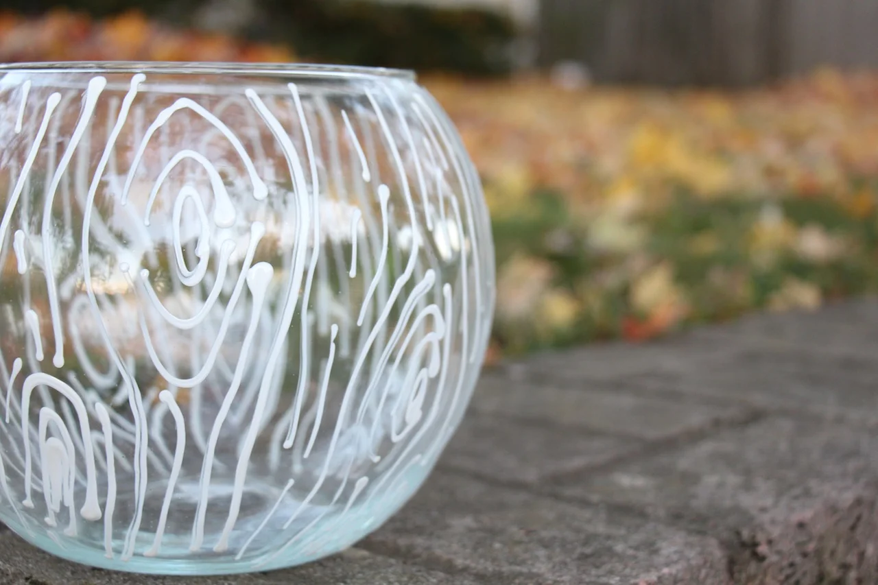 The puff paint can take up to 4 hours to dry.