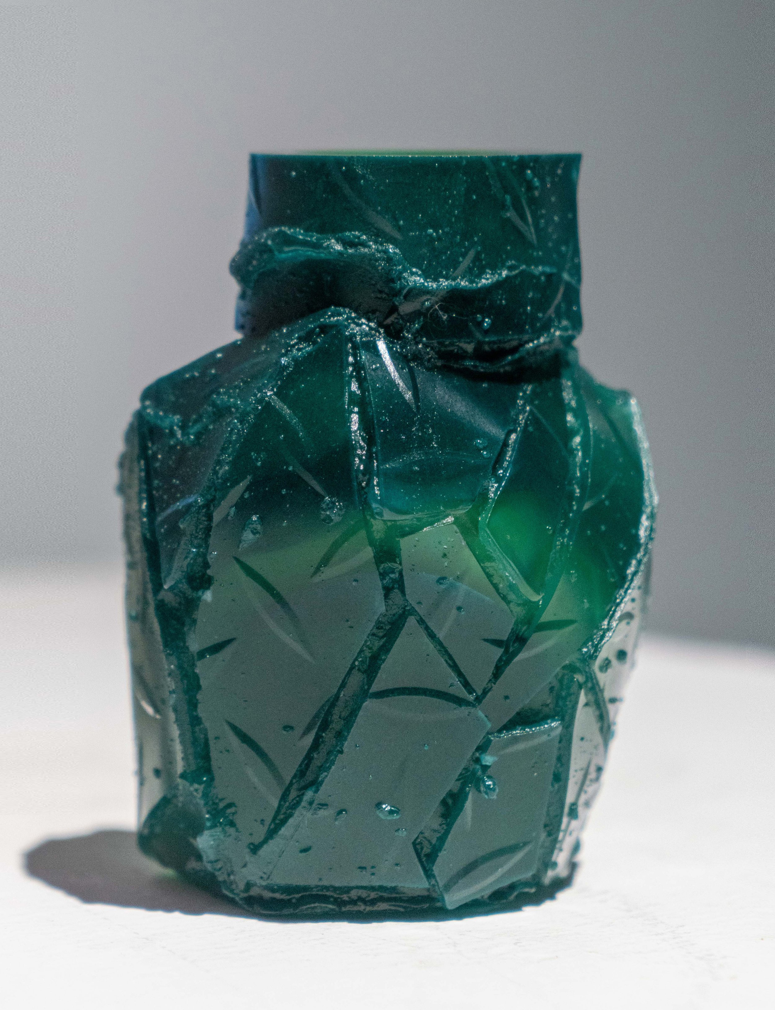 HelenaParriott_Wanderer_greenvase.jpg