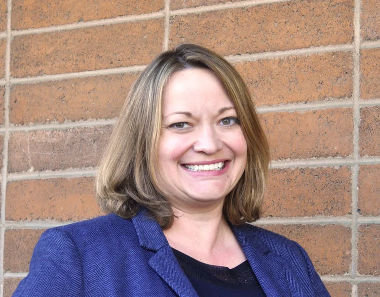 Beth Nelson.jpg