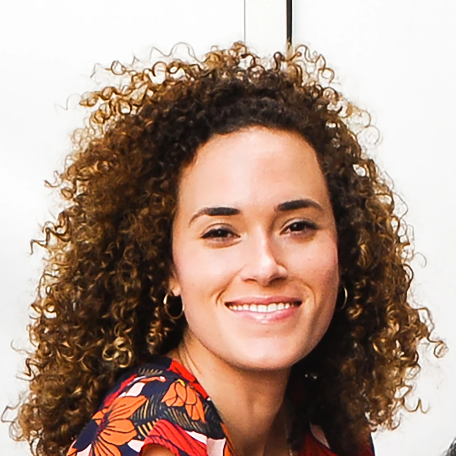 Taylor_Holloway_Headshot_2018.jpg