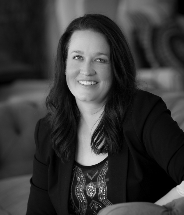 LORI TAYLOR Design Assistant