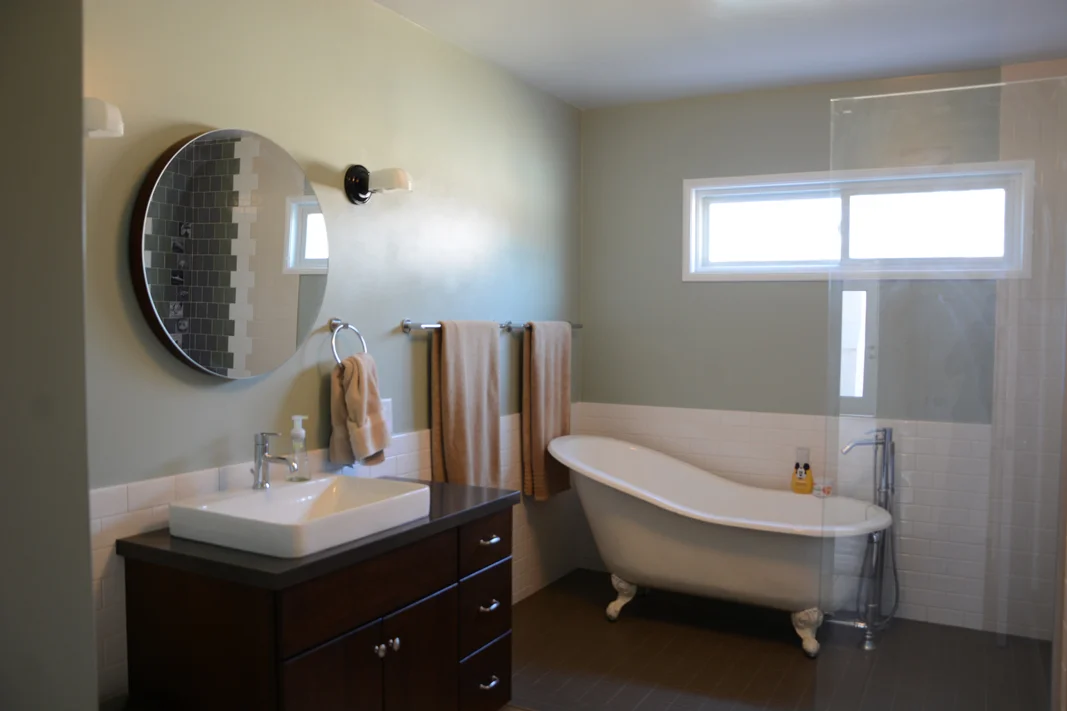 09 master bath overall-web.jpg
