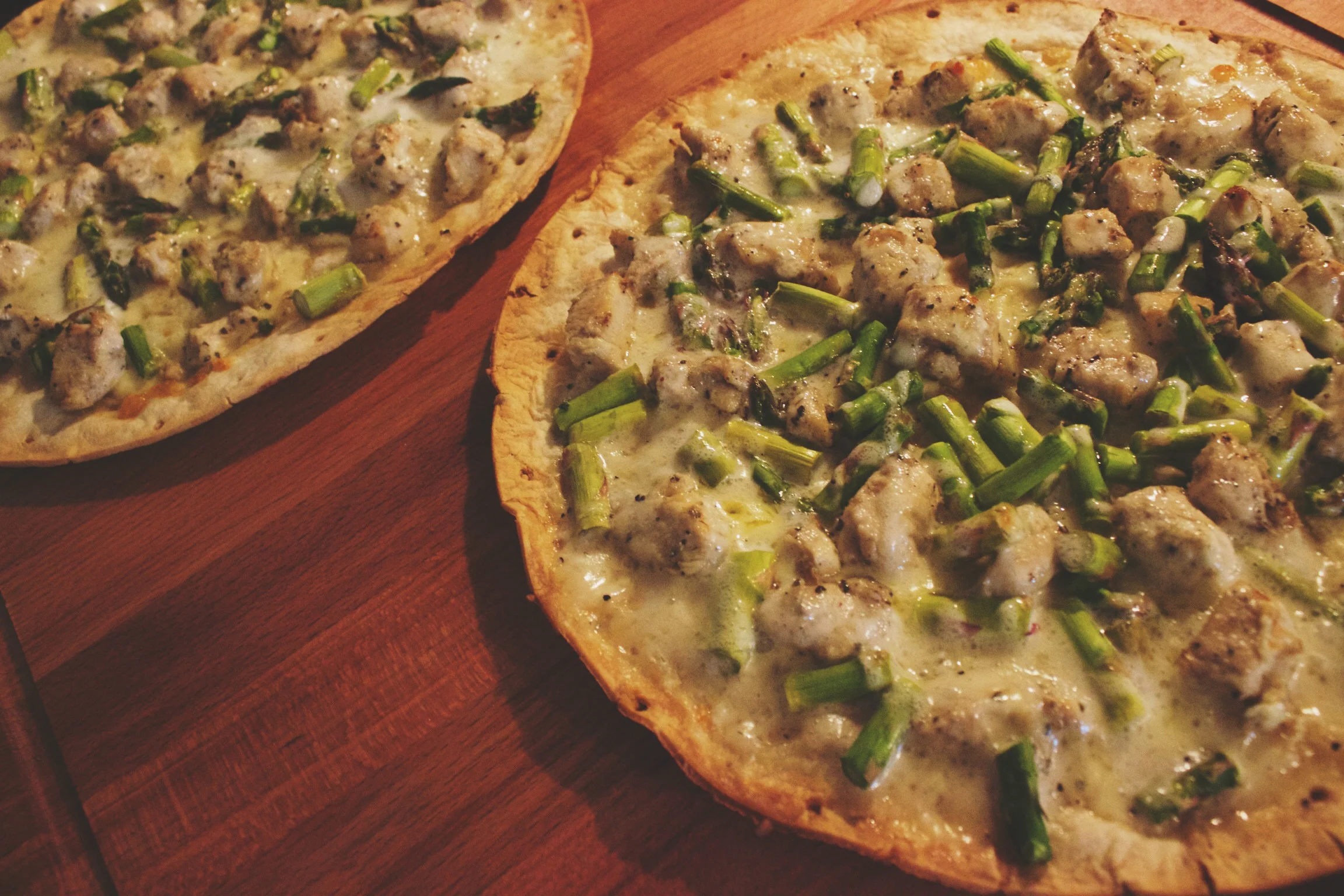 Chicken and Asparagus Ranch Thin Crust Pizza