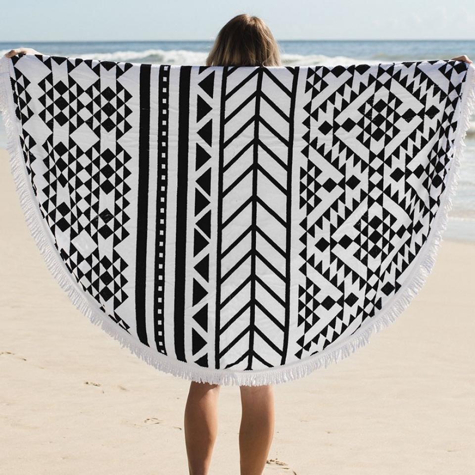 THE AZTEC ROUND TOWEL - the beach people