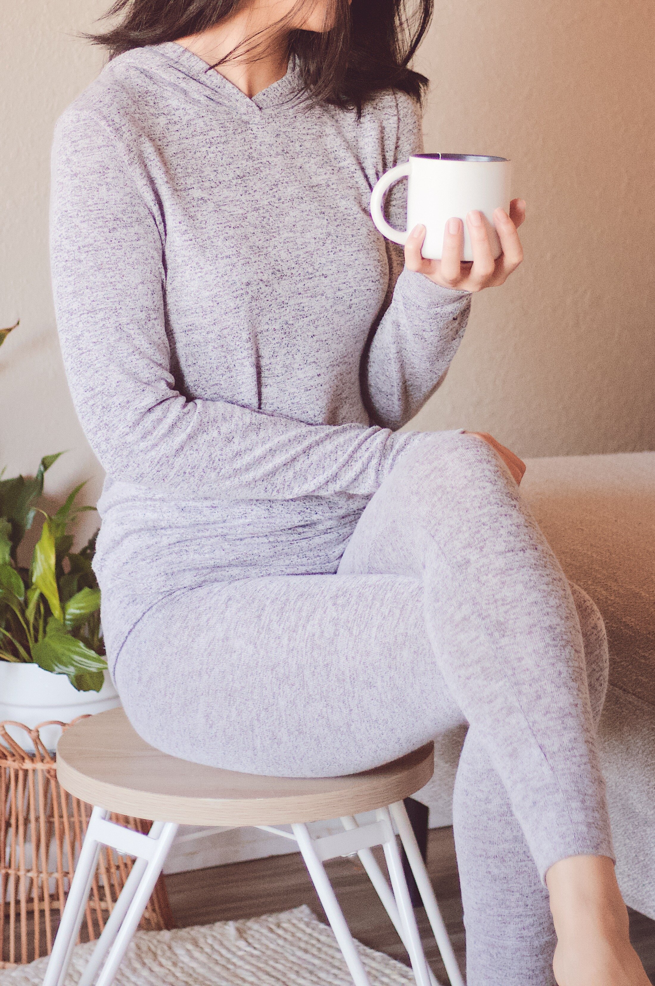Cozy + Quiet Mornings | #LiveInLayers with Cuddl Duds at Kohl’s to stay warm and cozy this season | hellolovelyliving.com