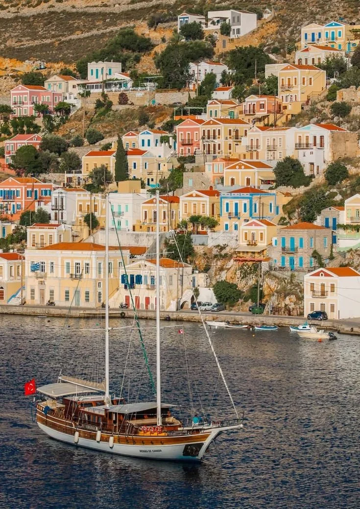 Why A Greek Islands Cruise Should Be Your Next Luxury Getaway