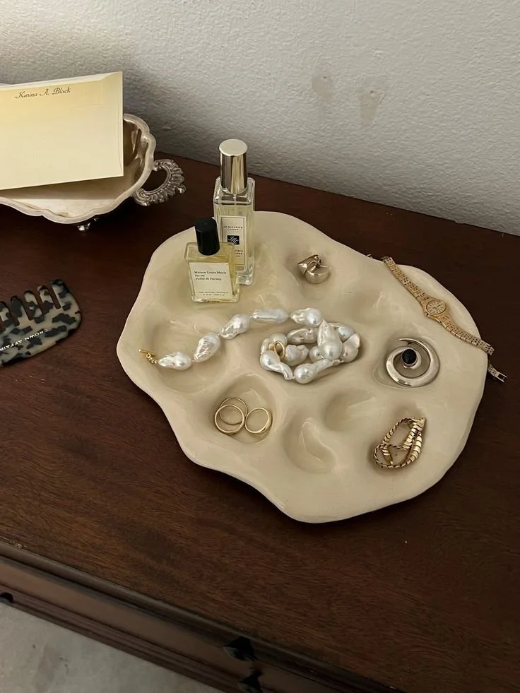 Where Modern Luxury Meets Online Convenience