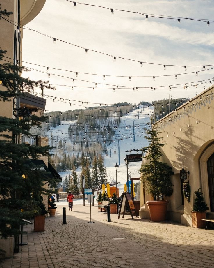 Denver To Vail Shuttle - Winter Holidays At A Luxury Resort