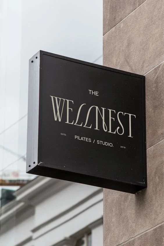 How Custom Signs Help New Businesses Build Local Recognition